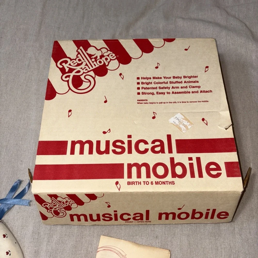 Vintage 1986‎ Red Calliope Musical Mobile Bears Geese Birth To 6 Months Neutral